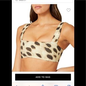 We wore what bandeau spirts bra. NWT‎ . Retail 48